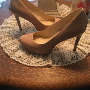 Nine West Quabree Platform Pump Size 7
